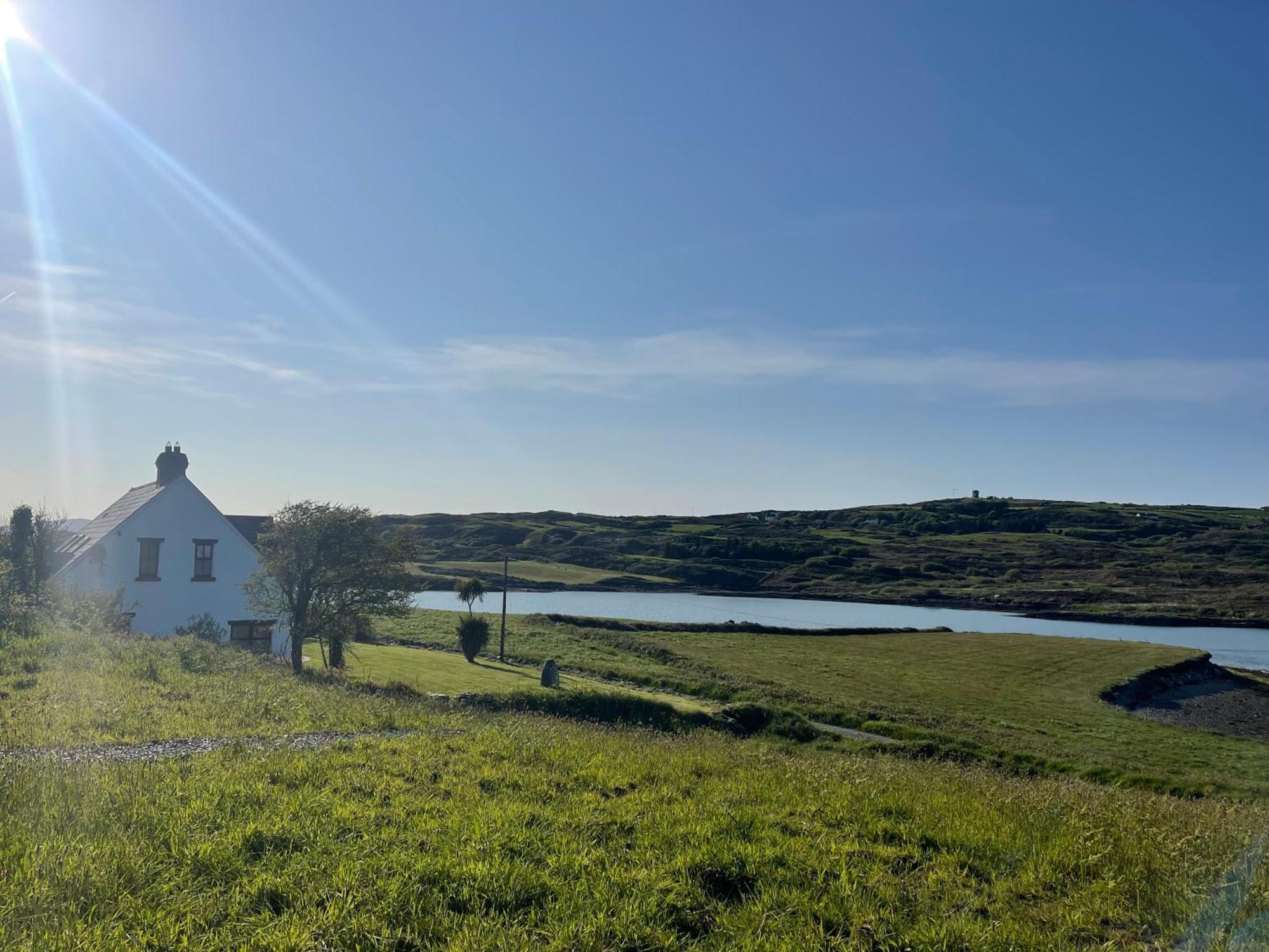 Villa Seafront House With Own Private Pier In Gunpoint, Schull, West Cork Seafort Esterno foto