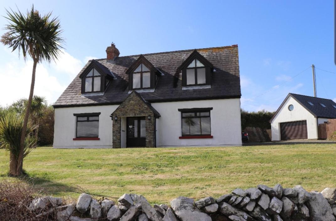 Villa Seafront House With Own Private Pier In Gunpoint, Schull, West Cork Seafort Esterno foto